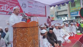 খুনি ও টাকা পাচারকারীদের নিষিদ্ধের ব্যাপারে টালবাহানা দেখতে চায় না জনগণ: চরমোনাই পীর