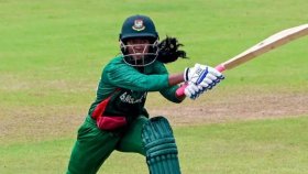 স্বর্ণার ঝড়ো ফিফটিতে টি-টোয়েন্টিতে বাংলাদেশের শুভ সূচনা