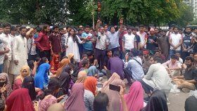 ‘শিক্ষার্থীদের দাবি পূরণ না হওয়া পর্যন্ত শিক্ষকরাও রাজপথে থাকবেন’