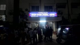 ৮ মামলার আসামিকে ছুরিকাঘাতে হত্যা