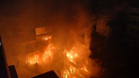 শ্রীনগর বাজারে আগুন, পুড়েছে অর্ধশতাধিক দোকান