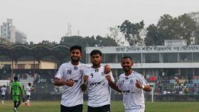 চট্টগ্রাম আবাহনীকে চার গোল দিয়ে শিরোপার আরও কাছে মোহামেডান