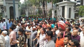 ইশরাক সমর্থকদের লংমার্চ কর্মসূচিতে পুলিশের বাধা