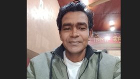 উপদেষ্টাকে নিয়ে ফেসবুকে পোস্ট, জুলাই আন্দোলনে নেতৃত্ব দেওয়া শিক্ষককে বরখাস্ত