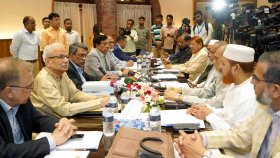দ্রুততম সময়ে একটি জাতীয় সনদের দিকে অগ্রসর হতে চায় ঐকমত্য কমিশন