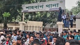 সাম্য হত্যা: মূল অভিযুকে গ্রেফতারের দাবিতে শাহবাগ থানা ঘেরাও