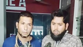 জামায়াতের দুই নেতাকর্মীকে মারধরের পর গলায় জুতার মালা দিয়ে পুলিশে সোপর্দ