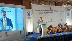 ১৫ বছর ধরে প্রতিষ্ঠানগুলোর সক্ষমতার ভিত্তি নষ্ট করা হয়েছে: বাণিজ্য উপদেষ্টা