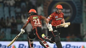 হায়দরাবাদের কাছে হেরে লখনউর বিদায়