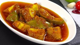 কাঁচা আমের টক আচার বানানোর রেসিপি জেনে নিন