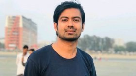 ‘মোবাইলে কথা বলতে বলতে’ ছাদ থেকে পড়ে যুবকের মৃত্যু