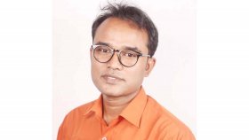 নরসিংদীতে কবি হাসনাইন হীরার ওপর দুর্বৃত্তদের হামলা