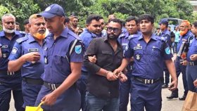আদালতে ছাত্রলীগ নেতাকে দেখতে আসা ভাইকে মারধর, প্রাণ বাঁচাতে ঢুকলেন গারদে