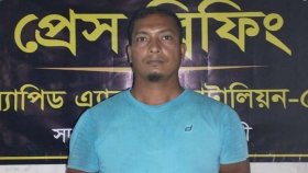 পুলিশের প্রাইভেটকার থামিয়ে মোবাইল ও টাকা ছিনতাই, যুবক গ্রেফতার