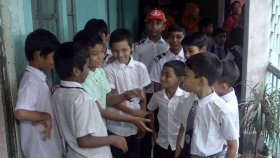 পূর্ণদিবস কর্মবিরতি, কী করছে প্রাথমিকের শিশু শিক্ষার্থীরা