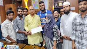 অধ্যাপক নাদিরা ইয়াসমিনকে সাতক্ষীরা কলেজে যোগদান করতে না দেওয়ার ঘোষণা