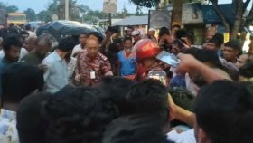 বাস-মাহিন্দ্র সংঘর্ষে প্রাণ হারালেন ৩ জন