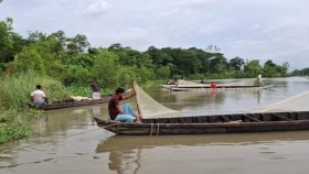 হালদা নদীতে ৩০০ নৌকা নিয়ে প্রস্তুত ৭০০ ডিম সংগ্রহকারী