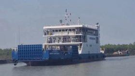 সন্দ্বীপের সঙ্গে সব ধরনের নৌ চলাচল বন্ধ