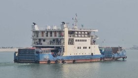 দৌলতদিয়া-পাটুরিয়া নৌপথে এবার ফেরি চলাচল বন্ধ