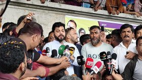 মেয়রের দায়িত্ব বুঝিয়ে না দিলে আন্দোলন আরও বেগবানের হুঁশিয়ারি ইশরাকের