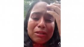 বৈষম্যবিরোধী আন্দোলনের এক নেত্রীকে  রাস্তায় ফেলে মারধর