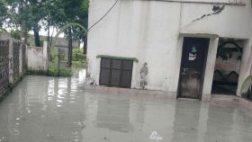 রূপগঞ্জে জলাবদ্ধ ৫০ হাজার মানুষ