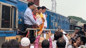 নরসিংদীতে আরও ৩ ট্রেনের যাত্রাবিরতি