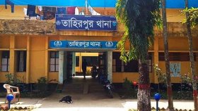 চুরির অভিযোগে যুবলীগ নেতাকে খুঁটির সঙ্গে বেঁধে মারধর