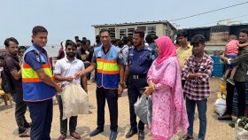 নদী বাঁচাতে ঈদযাত্রায় প্লাস্টিককে ‘না’: লঞ্চঘাটে বিশেষ প্রচারাভিযান