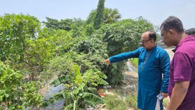 বর্জ্য অপসারণ ও খাল খনন কার্যক্রম পরিদর্শন করলেন গাসিক প্রশাসক