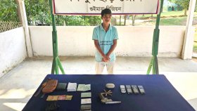 মিয়ানমারের তৈরি পিস্তলসহ এক সন্ত্রাসী আটক