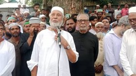 স্ত্রীর জানাজায় কাঁদলেন কাদের সিদ্দিকী