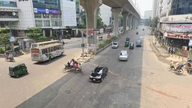 দুই বিড়ম্বনায় রাজধানীবাসী