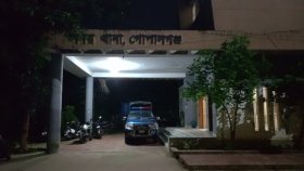 সেতুতে টোল নিয়ে শ্রমিকদের হামলায় সেনাসদস্য আহত