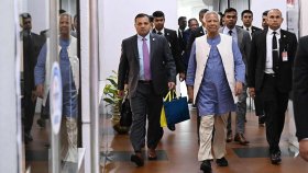 প্রধান উপদেষ্টার যুক্তরাজ্য সফর নিয়ে যা বলছেন কূটনীতিকরা