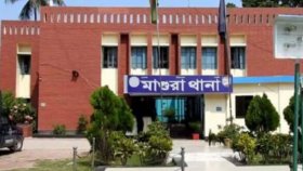 ছেলের মোটরসাইকেল থেকে ছিটকে পড়ে প্রাণ গেলো মায়ের
