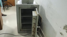 পাবনায় ইসলামী ব্যাংকের এজেন্ট শাখায় দুর্ধর্ষ চুরি, ভল্ট ভেঙে টাকা লুট