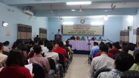 আদিবাসী নেই’ প্রচার করলেই সরকারের লাভ: ড. ইফতেখারুজ্জামান