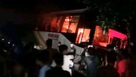 ফুলপুরে বাস-মাহিন্দ্রার সংঘর্ষে নিহত ৫