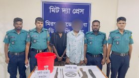 বিস্ফোরক ও দেশীয় অস্ত্রসহ নিষিদ্ধ ছাত্রলীগের চার কর্মী গ্রেফতার 