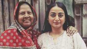 মা হারালেন অর্ষা