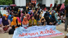 ২১ দফা দাবিতে কারমাইকেল কলেজের শিক্ষার্থীদের দ্বিতীয় দিনের মতো বিক্ষোভ
