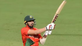 জাতীয় দলে খেলার স্বপ্ন না থাকলে খেলাই ছেড়ে দেবেন সোহান!