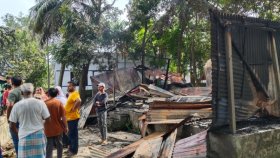 ব্রাহ্মণবাড়িয়ায় দুই গোষ্ঠীর সংঘর্ষে সাত পুলিশসহ আহত ৩০