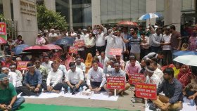 আন্দোলনকারীদের লাগাতার কর্মসূচি ঘোষণা