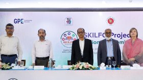 স্কুল থেকে ঝরে পড়া কিশোর-কিশোরীদের কর্মসংস্থানে ‘স্কিলফো’ সম্প্রসারিত হচ্ছে ১৬ জেলায়