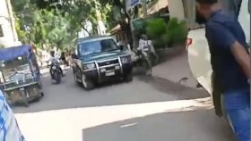সরকারি গাড়িতে দাওয়াতে গেলো ইউএনও’র পরিবার