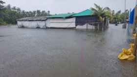 তুমুল বৃষ্টিতে সেন্টমার্টিনে দেড় শতাধিক ঘরবাড়ি পানিবন্দি 
