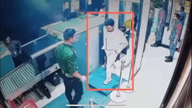 ব্যাগে ম্যাগাজিন পাওয়ার বিষয়ে যা জানালো উপদেষ্টা আসিফ